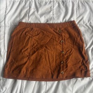 SHORT BROWN SKIRT